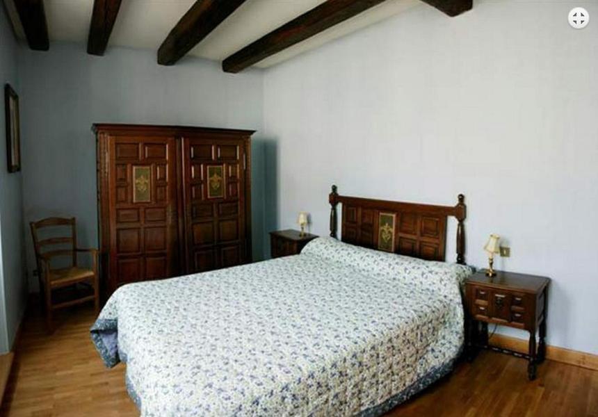 Amphore Du Berry Saint-Amand-Montrond Room photo