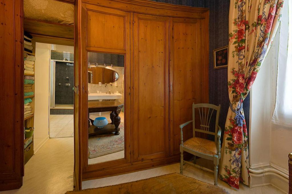 Amphore Du Berry Saint-Amand-Montrond Room photo